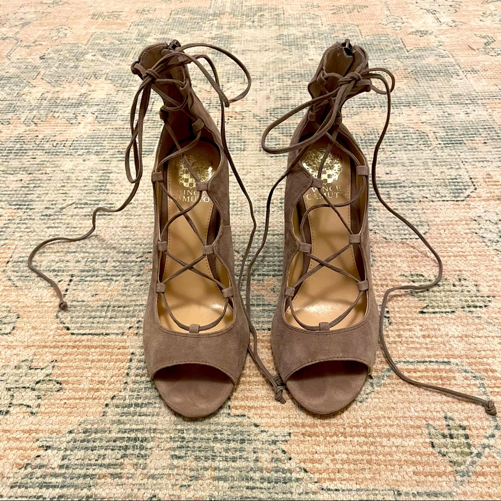 Vince Camuto Taupe lace up heels size 7.5